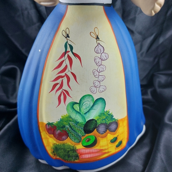 "Lupita" Najaco mexican handpainted folk art ceramic doll figure with vegetables - Picture 4 of 8